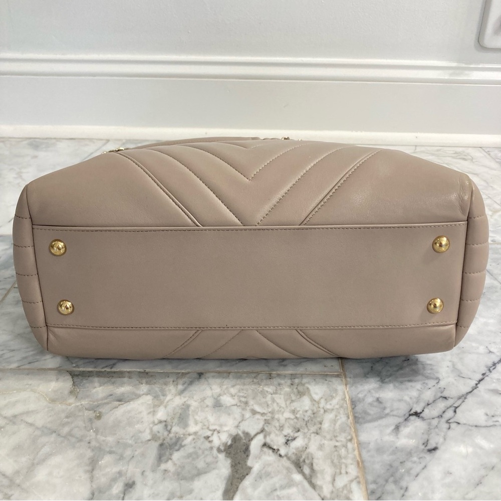 CHANEL Taupe CC Lambskin Chevron Quilted Leather Chain Statement Shopper Tote - Picture 4 of 15